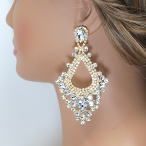 Majestic Chandelier Splendor: Statement Earrings with Swarovski Crystals, Diamond Earrings, Long Bridal Jewelry, Crystal Bridal Earrings