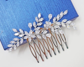 Cubic Zirconia, Diamond Vine Leaves Bridal Hair Comb, Bridal Hair Piece, Bridal Hair Accessories, Wedding Hair Accessory, Bridal Hair Comb.