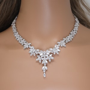 Diamant / Swarovski Kristall Elegante Blumenrebe Tropfen Halskette Set, Lange Braut Schmuck Set, Kristall Braut Ohrringe, Statement Ohrringe