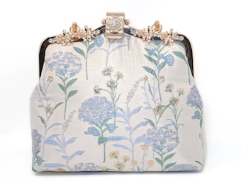 Blauwe bloemen glinsterende gouden geborduurde stof lavendel bloemen bruidsbruilofttas, statement tas, avondbruiloft clutch, crossbody tas