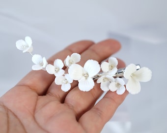 Clip de pelo nupcial de flor floral blanca de porcelana iluminada por la luna, accesorios para el cabello de novia, regalo de dama de honor, accesorio para el cabello de boda, clip de cabello grande.