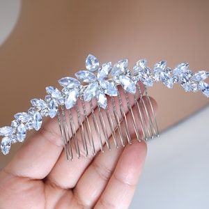 Pettine per capelli da sposa con zirconi cubici e foglie di vite a mezzaluna con diamanti, accessori per capelli da sposa, accessori per capelli da sposa, pettine per capelli da sposa.