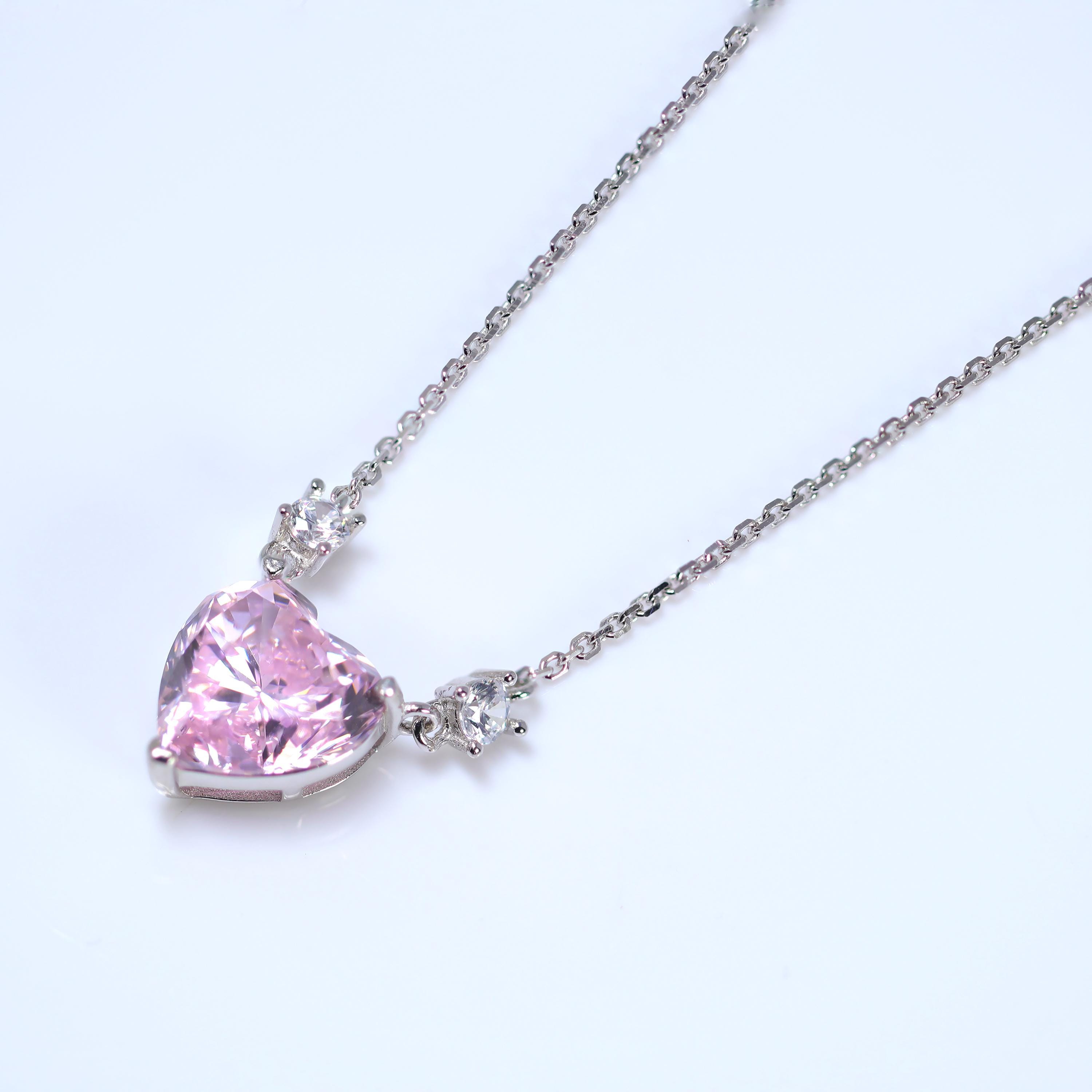 18Kホワイトゴールド スワロフスキークリスタル ブラッシング