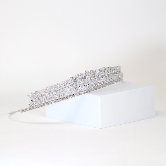 Swarovski tiara shop ring
