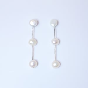 Sterling Silver 3 Freshwater Cultured pearl Bezel Earrings, Long Bridal Jewelry, Pearl Bridal Earrings, Statement Earrings.