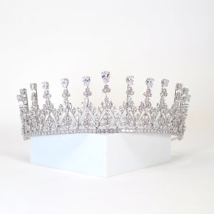 Swarovski wedding tiara, bridal crown tiara, crystal wedding tiara, crystal bridal tiara, crystal wedding crown, tiara bride