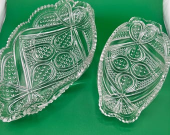 Conjunto de dois pratos ovais vintage Heisey Fancy Loop nº 1205 em vidro prensado | 23 cm e 30 cm para aperitivos/aipo/servir | Padrão EAPG do início de 1896