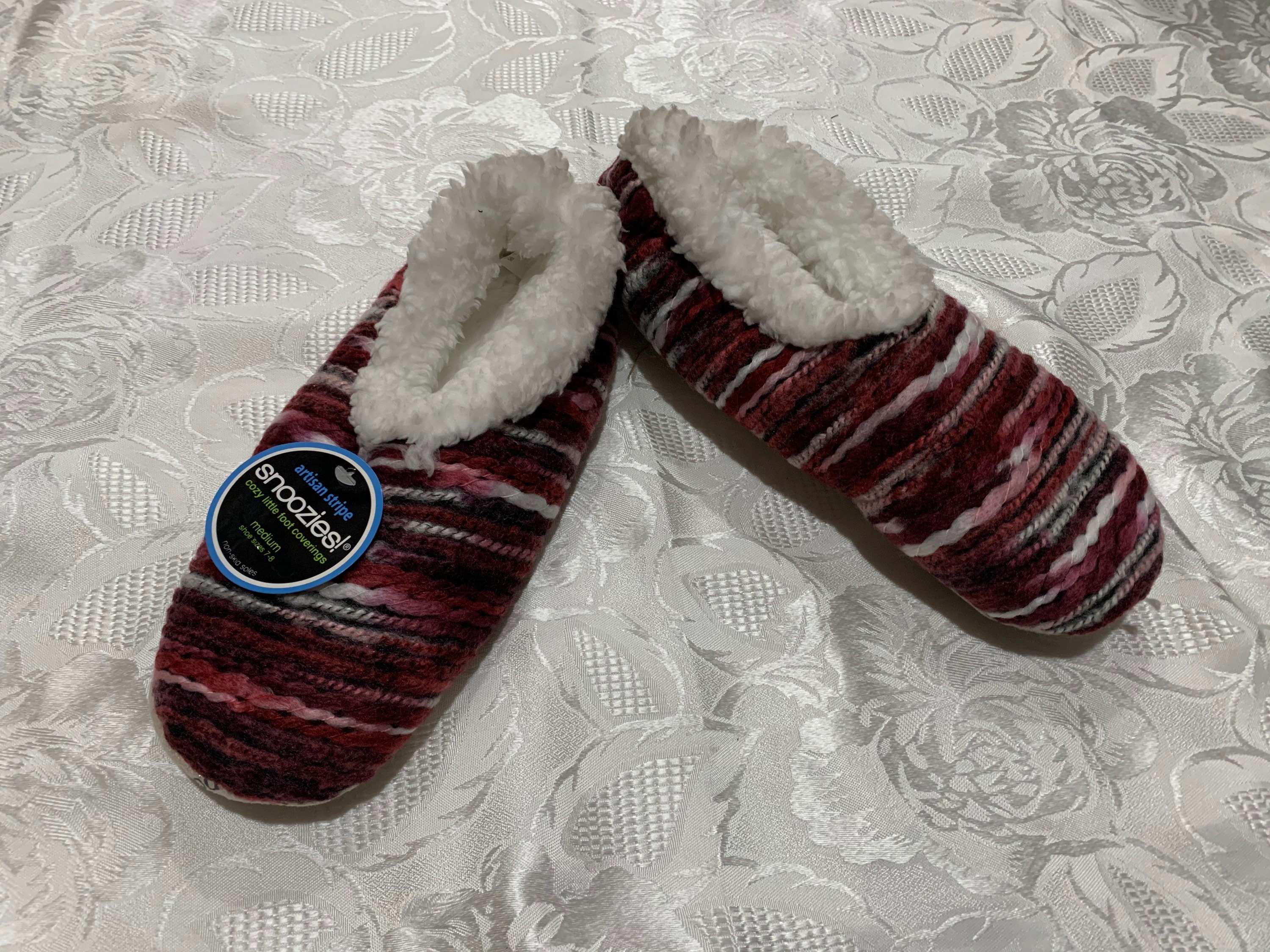 snoozies house shoes