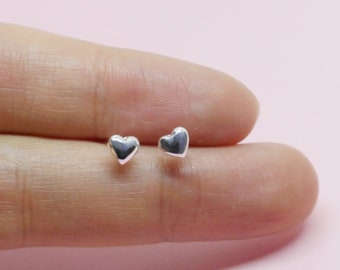 1 pair mini heart 925 Sterling Silver studs / Heart Earrings studs/ Sterling silver Ear studs