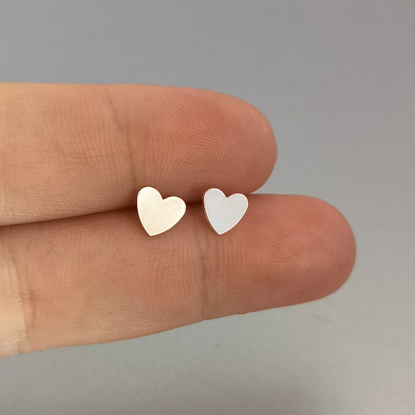 1 pair Heart 925 Sterling Silver Stud Earrings Teeny Flat Tiny Hearts Valentine's Day Cute Mini Heart Ear Studs