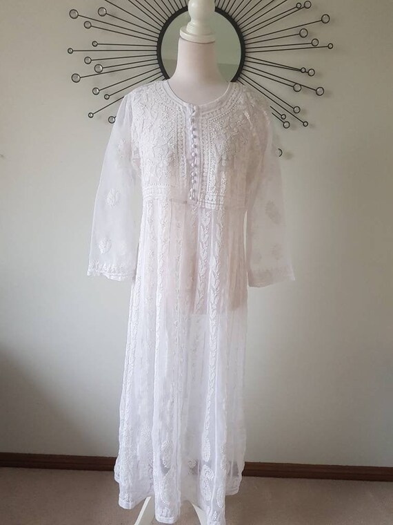 white chikankari anarkali kurta