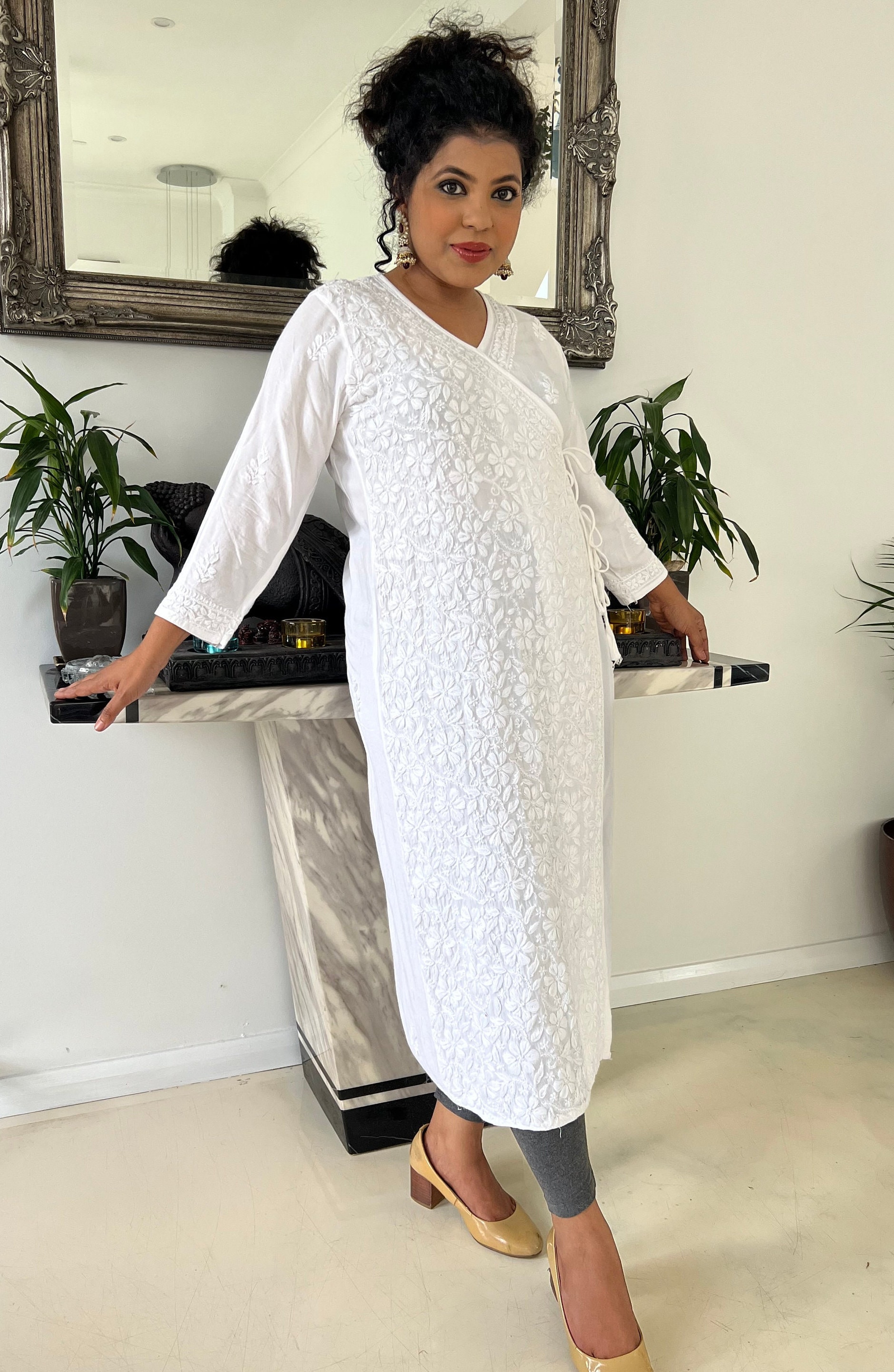 Chikankari Kurta - Buy Lucknowi Chikankari Kurti & Kurta Online