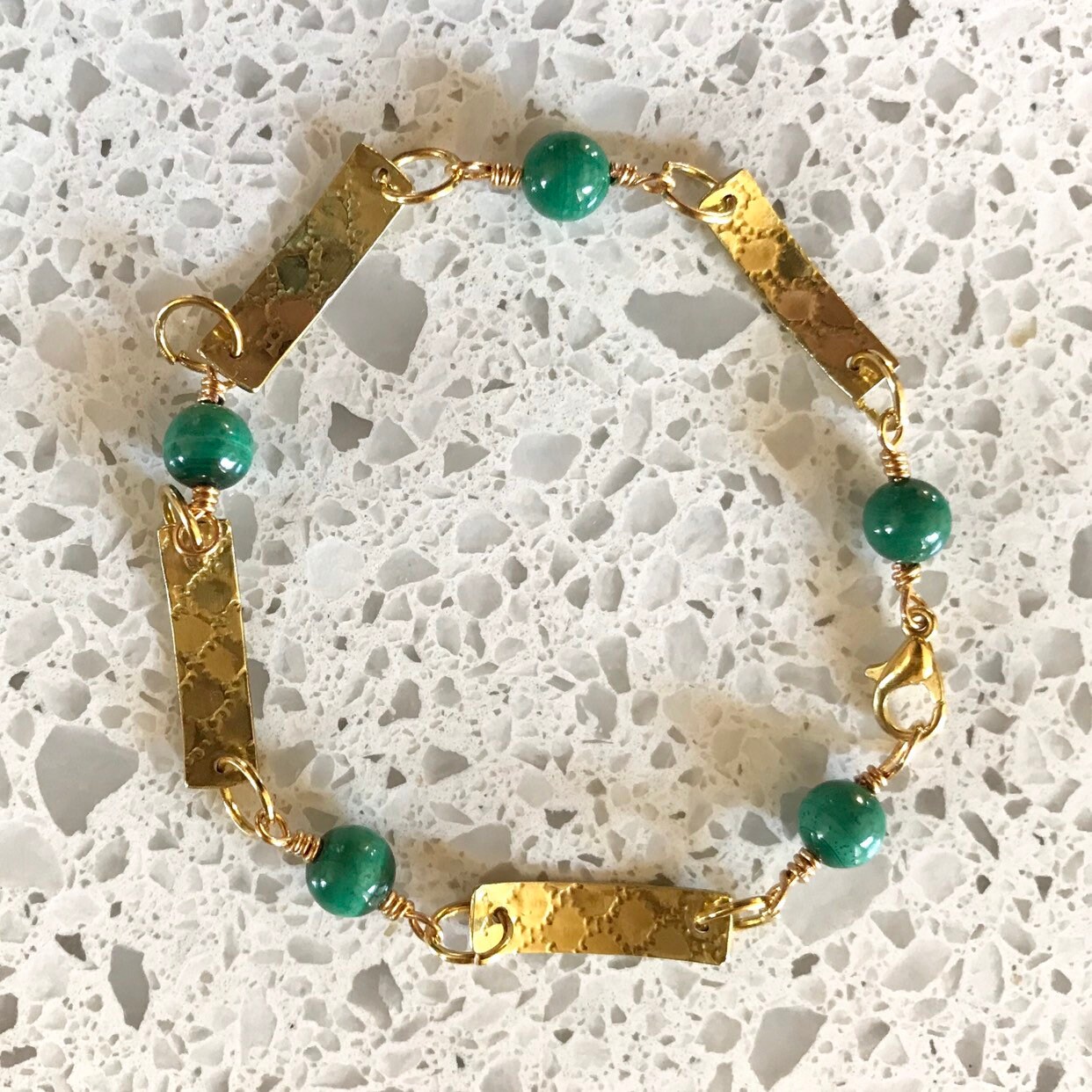 Bracelet Perles Malachite Et Laiton Sur Mesure - Fait Main, Ajustable, Sans Fermoir