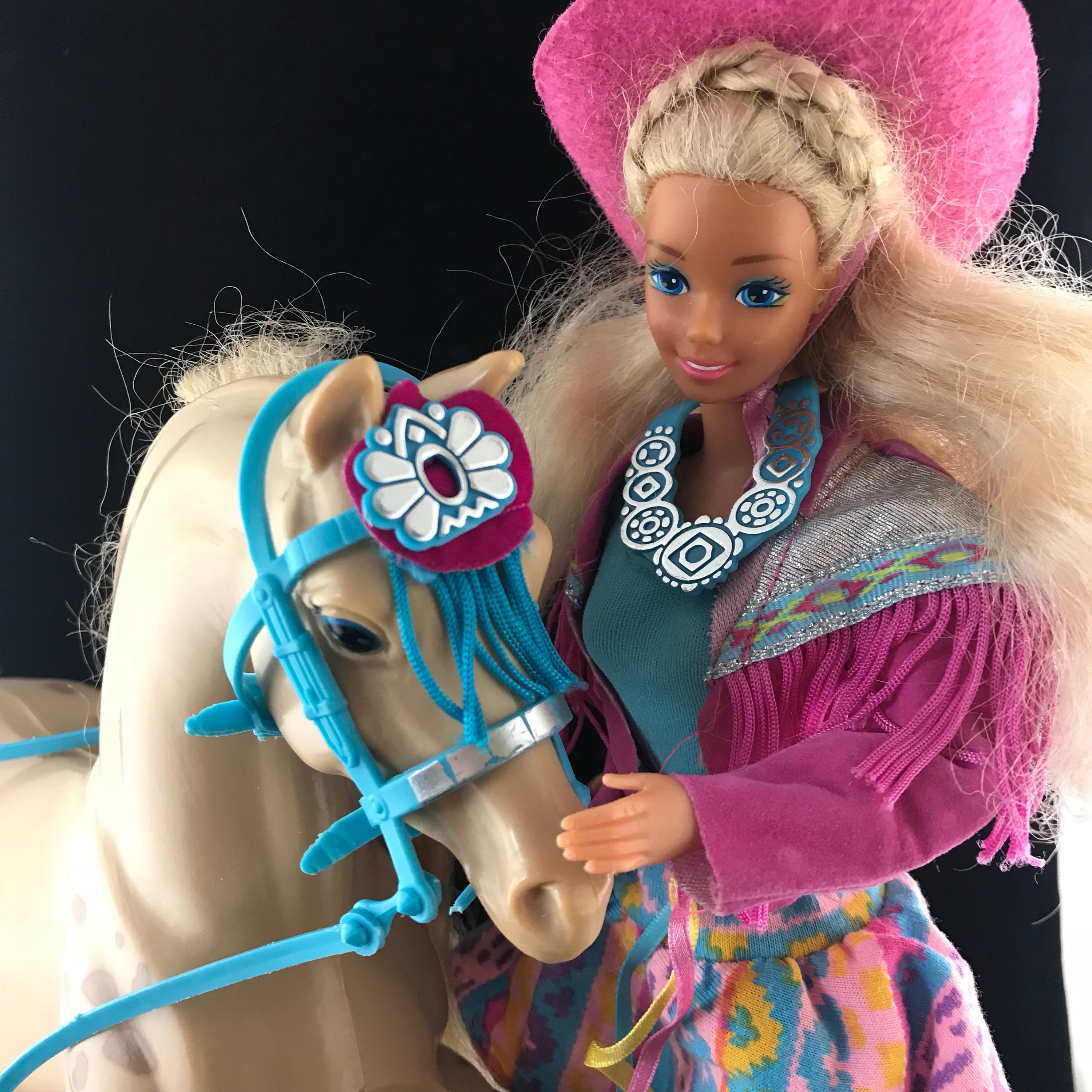 Барби вестерн 1980. Кукла барби 1980. Western stampin barbie 1993. Барби вестерн 1980. Western barbie.