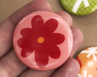 1.5in Retro  Pink Flower PINBACK button pin