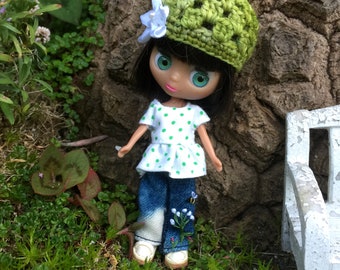 Petite hippie outfit, 4 inch doll jeans, Tiny Blythe doll clothes