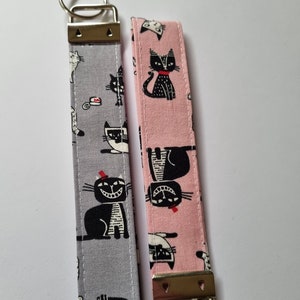 Cat key fob | Handmade | Wristlet | Key Holder | Key Accessories | Key Ring | Fabric Key fob | Wrist strap key holder