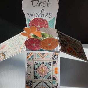 Liebe Grüße | Pop-up-Karte | Handarbeit | Geburtstagskarten | Tropische Blumen | Blumen | Fliesen