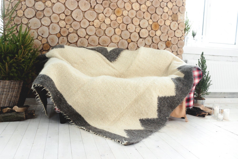 White plaid wool throw blanker Heavy wool blanket Bed cover Etsy