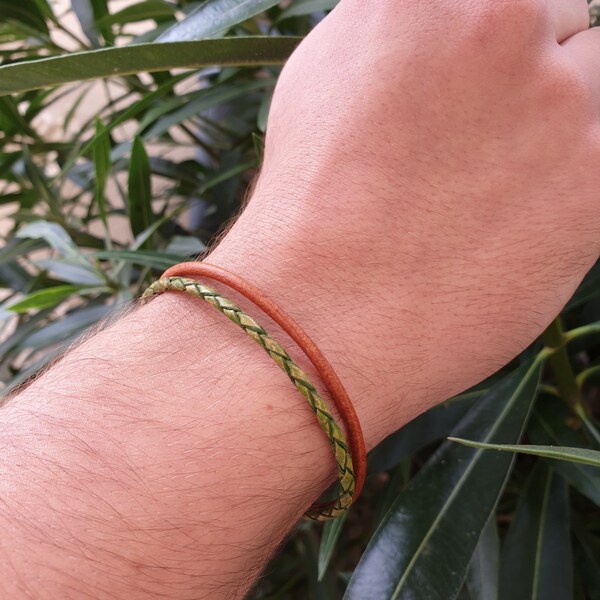 Bracelet double brins cuir, Bracelet multi-rang homme, Cuir tressé vert jungle et lisse camel, Fermoir inox aimanté