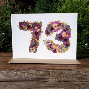 Carte d'anniversaire personnalisée 73e, impression fleurs pressées