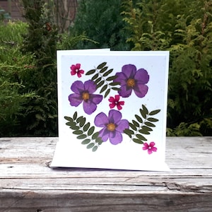 Carte de vraies fleurs pressées, carte vierge, carte personnalisée, carte d'anniversaire de maman