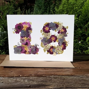 Carte personnalisée n° 18, impression fleurs pressées