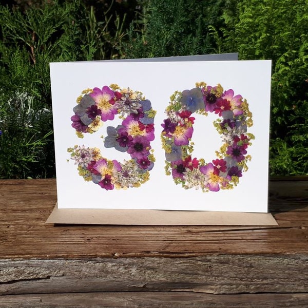 Carte personnalisée 30e anniversaire, impression fleurs pressées