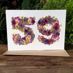 Carte personnalisée numéro 59, impression fleurs pressées