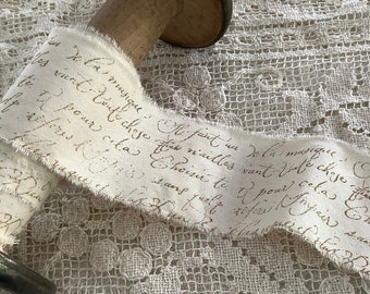 French script Distress, 6cm wide, Frayed fabric, Frayed ribbon, Fabric trim