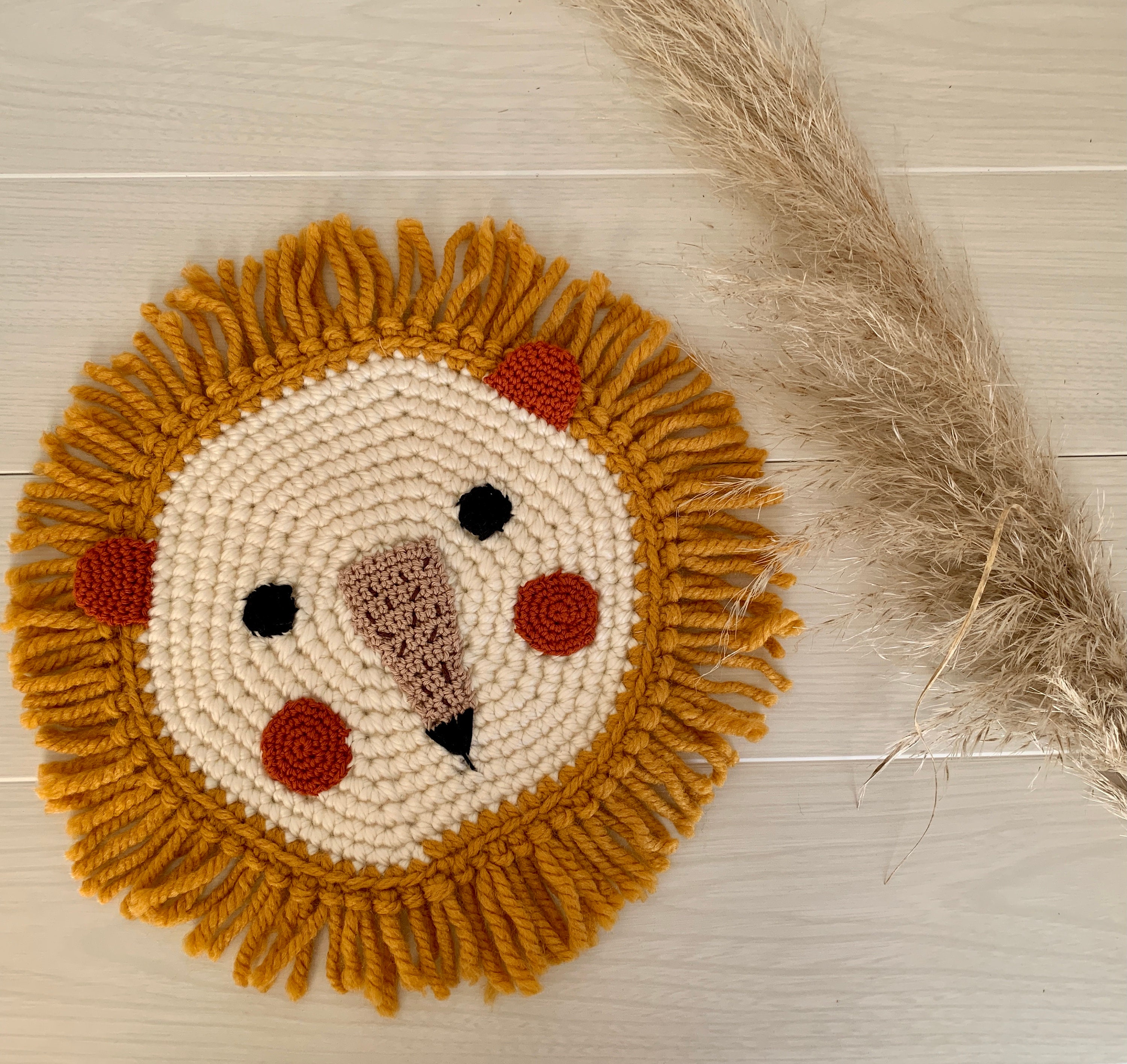 Décoration Murale Tête de Lion Au Crochet 100% Fait Main