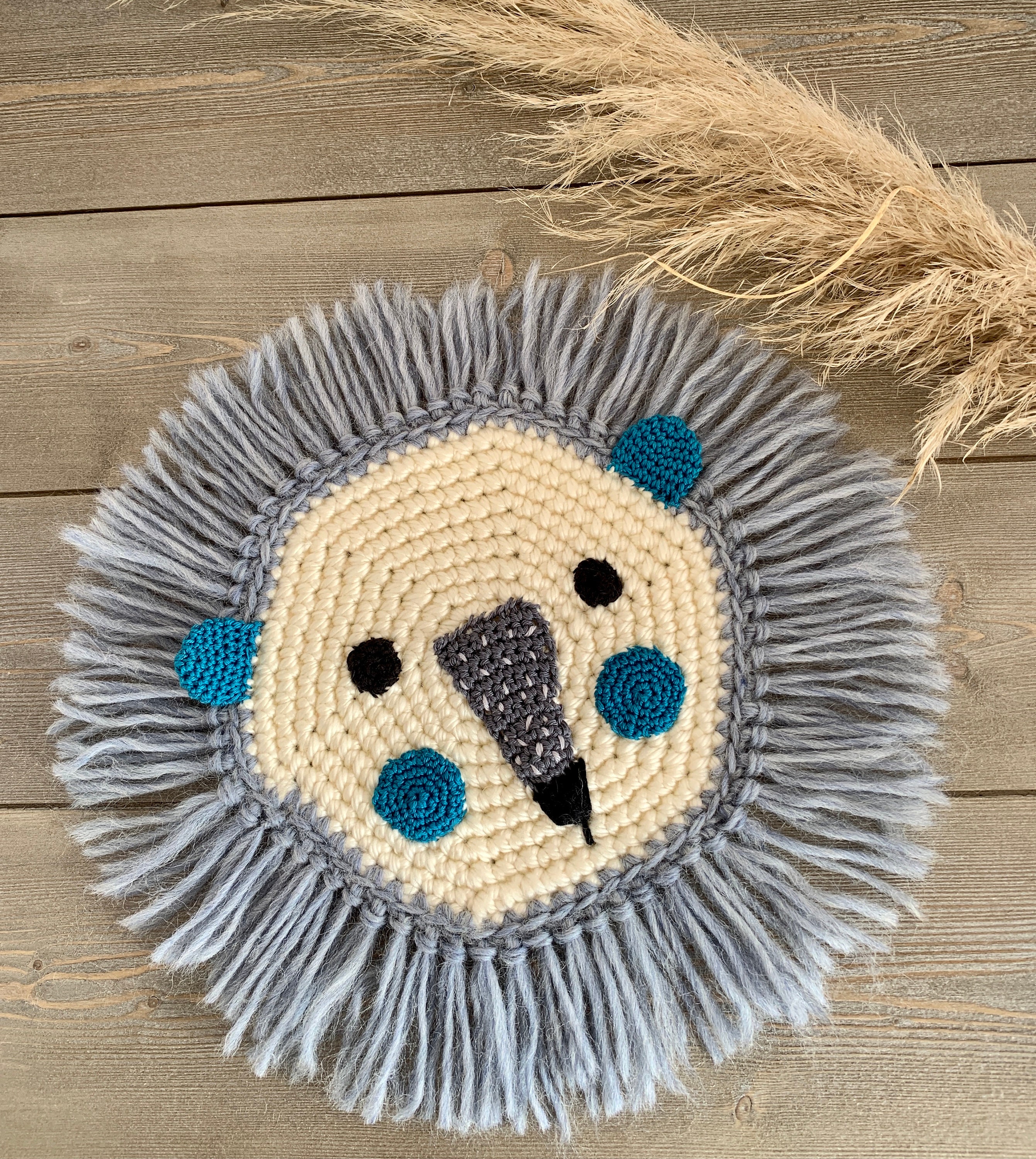 Décoration Murale Tête de Lion Au Crochet 100% Fait Main