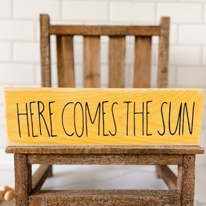 Here Comes The Sun, Summer Decor, Summer Sign, Farmhouse Decor