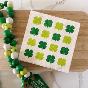 Shamrock Wood Sign, St Patrick&#39;s Day Decor, Tiered Tray Signs, Small Wood Sign