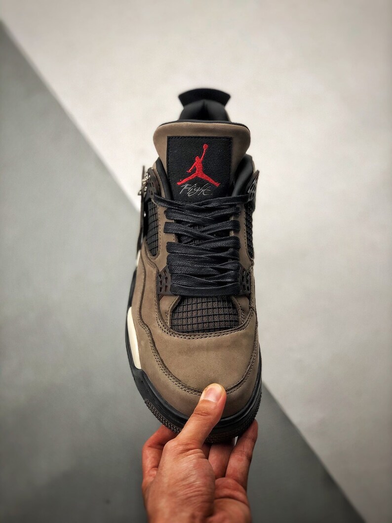 aj4 x travis scott