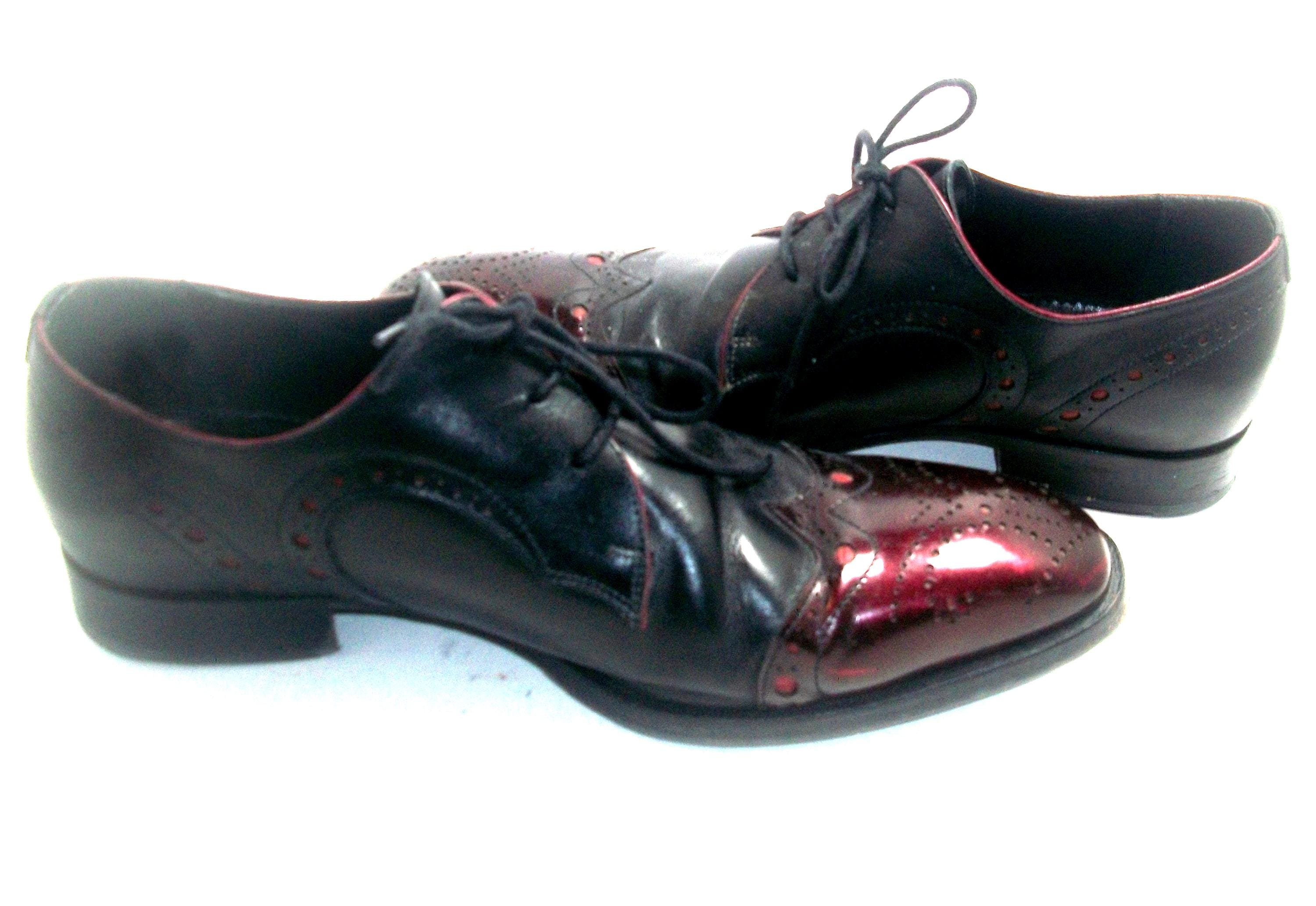 John Fluevog Black Leather & Burgundy Patent Handmade Eco  display picture 1