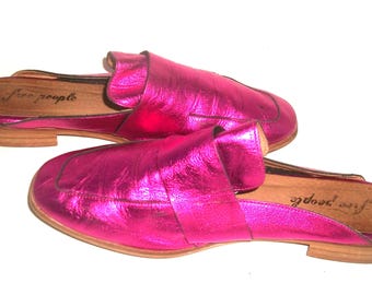 Free People Metallic Fuschia Leather Flat Loafer Mules 10M