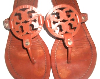 Tory Burch Miller Caramel Leather Logo Flat Thong Sandals GW 7M
