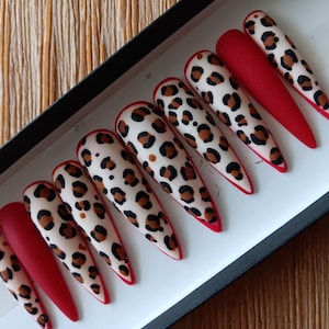 On The Prowl Handpainted Leopard Print Matte Press On Nails Set