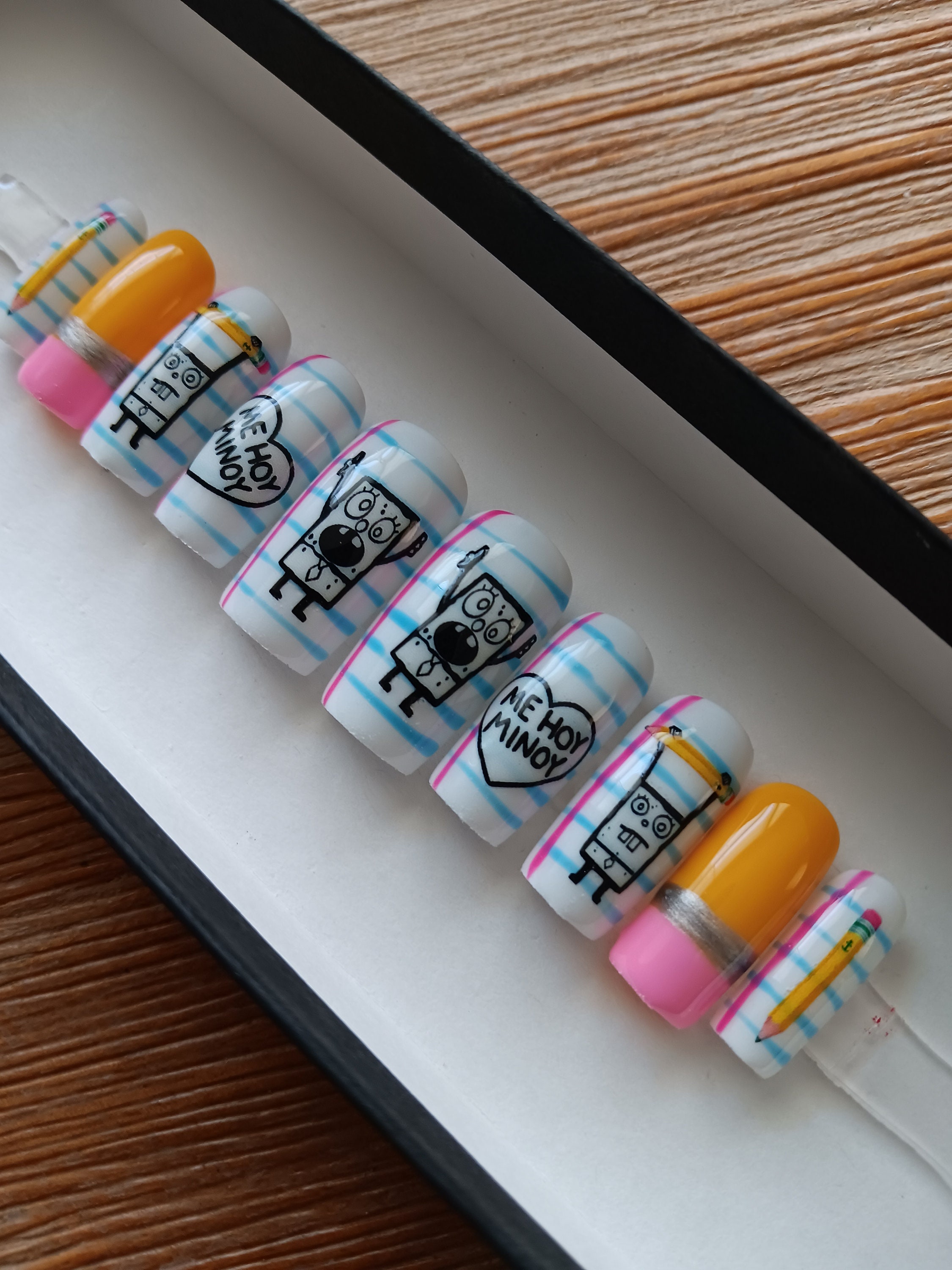 Doodlebob Pencil Freestyle Press On Nails Set