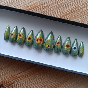 Sunflower Fields Press On Nails Set
