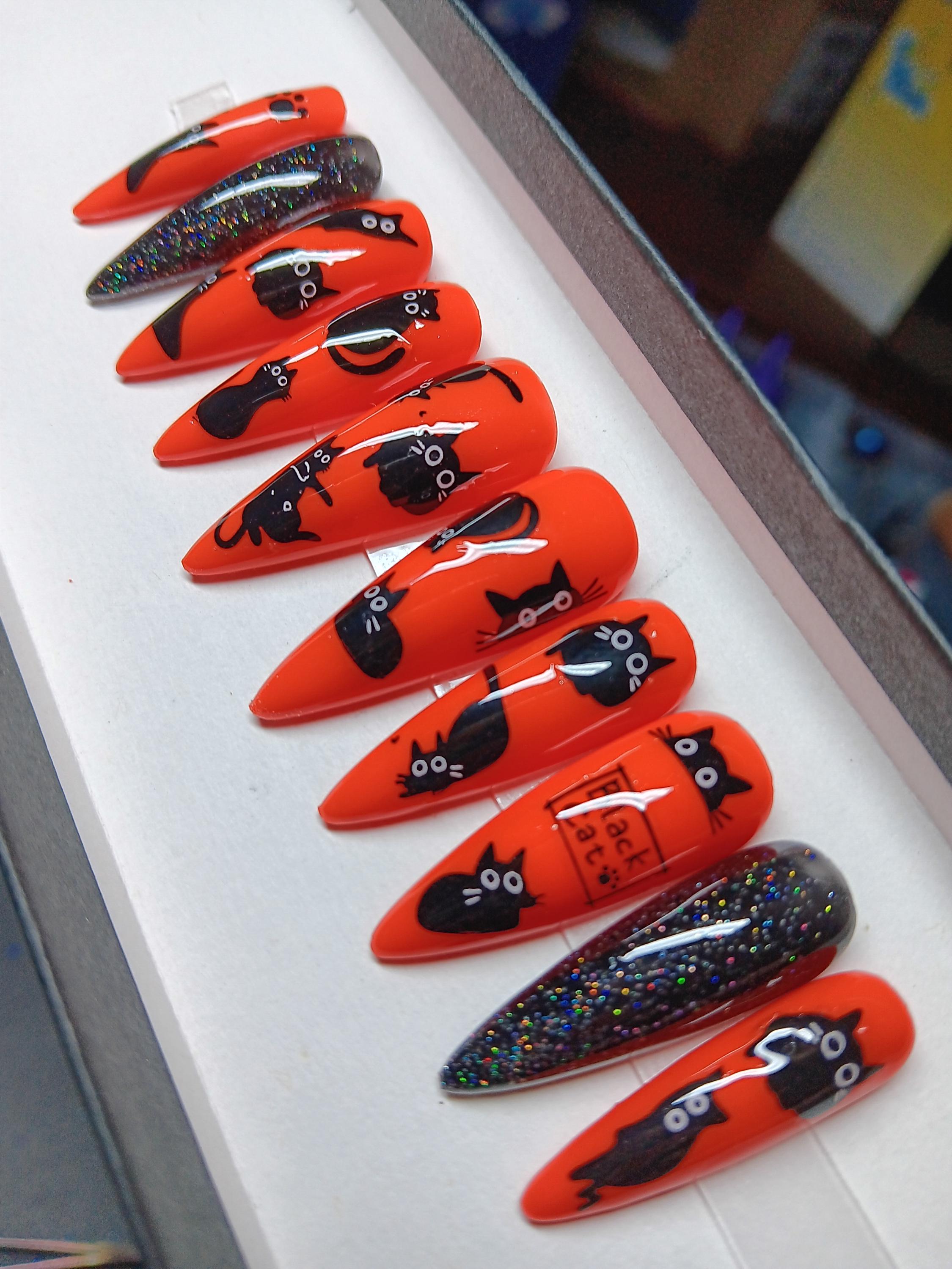 Scaredy Cat Orange and Black Halloween Press On Nails Set