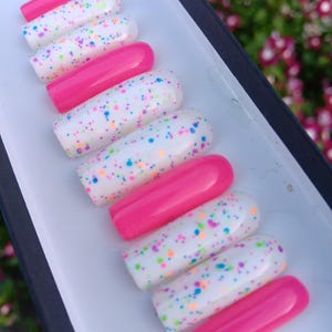 Speckled Pink and White Press On Nails Set