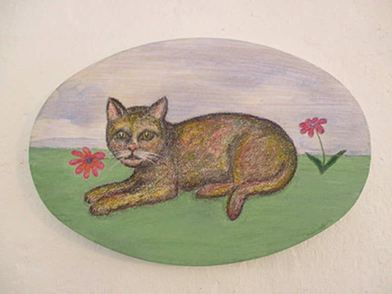 Cat in the garden original on canvas acrylic, 30 x 20 cm, oval picture, unique, garden picture, cat motif, stub tiger, mixed media, flower image 1