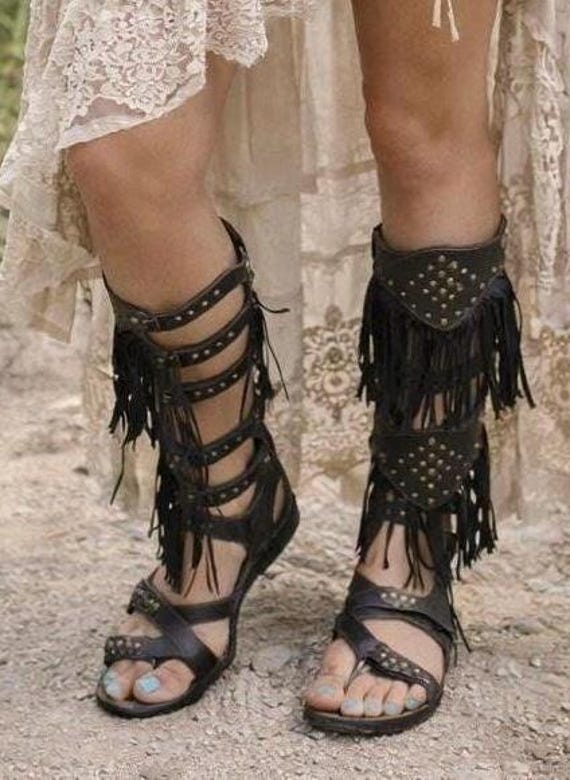 Strappy sandals black studded,fringed leather gladiators -only size 36-,hippie,boho,Ibiza
