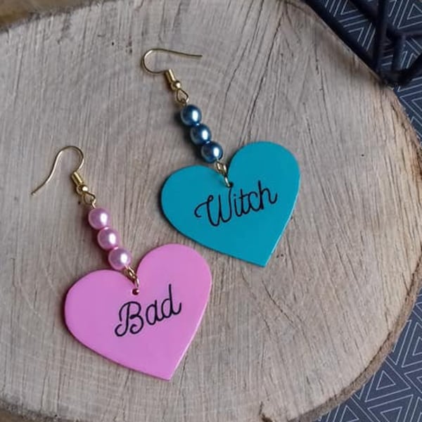 boucles d'oreilles coeur bad witch pastel plastique dingue résine