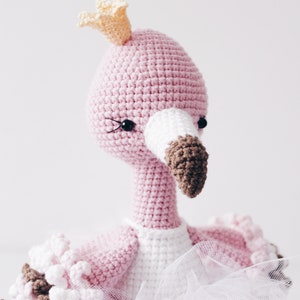 Crochet Flamingo Pattern Amigurumi Flamingo Crochet Bird English/Netherlands Haakpatroon image 4