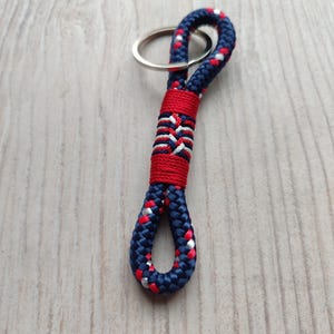Maritime key ring made of sailing rope with blue white red rigging, short key ring, lanyard