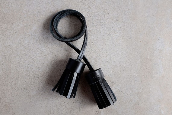 Double Tassel, tassel in black genuine leather