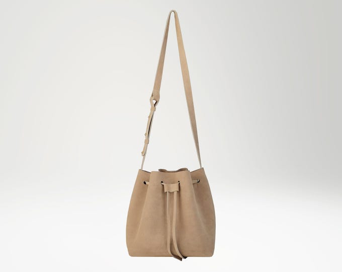 Small Classic Bucket Bag, suede, sand